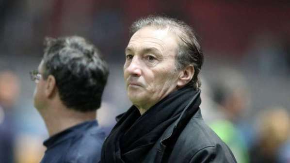 Espoirs : clap de fin pour Mombaerts