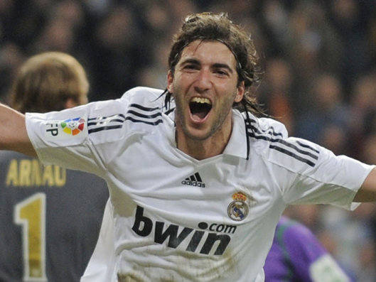 Real Madrid : Higuain vers la prolongation ?