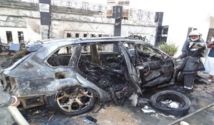 [Vidéo exclusive] La voiture de Lamine Faye, neveu de Wade, prend feu devant sa maison à la Sicap Foire