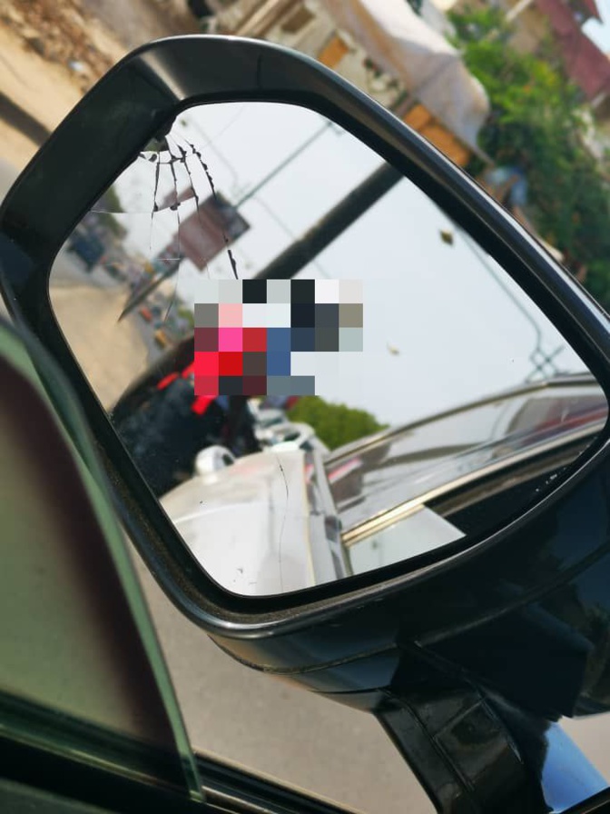 Infraction discutable et contestable / Pour un Bluetooth intégré au véhicule: Un agent de police de circulation atteste un automobiliste en règle Infraction discutable et contestable / Pour un Bluetooth intégré au véhicule: Un agent de police de circulation atteste un automobiliste en règle