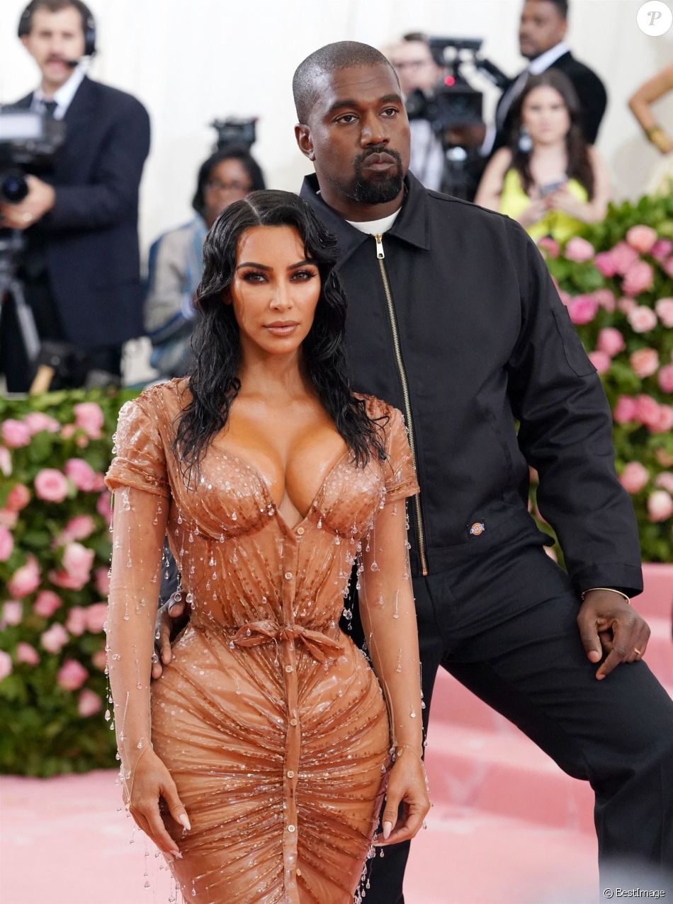 Kim Kardashian et Kanye West séparés depuis longtemps : "Le divorce est engagé"