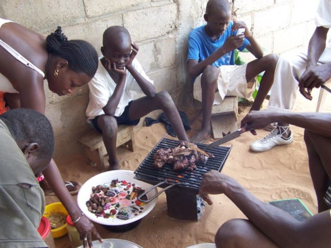 Tabaski / Covid-19:  301 cas en 48h, bientôt 200 morts, 49 en "réa", Abdoulaye Diouf Sarr confine les Sénégalais