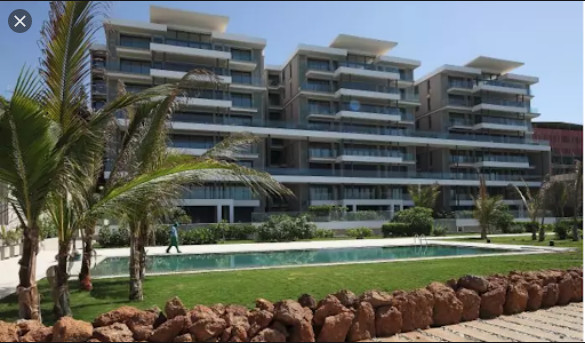 Ressources naturelles: L’Etat valide l’occupation du DPM, en vendant les appartements illégaux de Bibo Bourgi