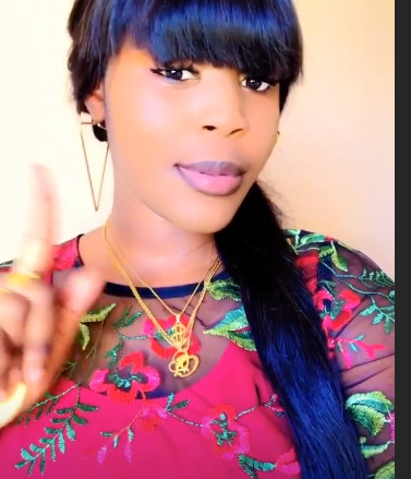 Photos - La fille de la chanteuse Ndiolé Tall en mode Tabaski ! Photos - La fille de la chanteuse Ndiolé Tall en mode Tabaski !