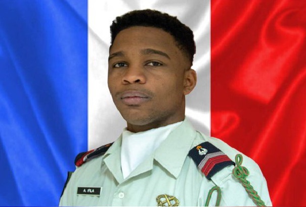 Tchad : touché par l’explosion d’un équipement, un soldat français de la force Barkhane  meurt accidentellement