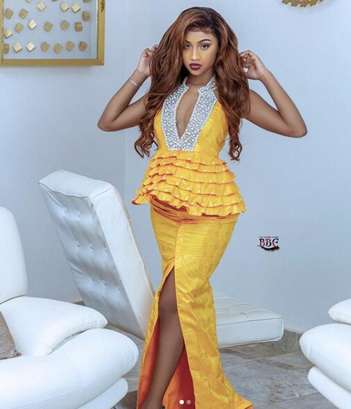 Photos-Admirez ces tenues de la chanteuse Astar qui affollent la toile!