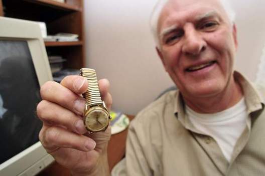 Il récupère sa montre volée 53 ans plus tard