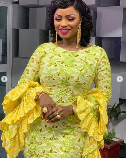 La chanteuse Mbathio Ndiaye dans toute sa splendeur! (Photos)