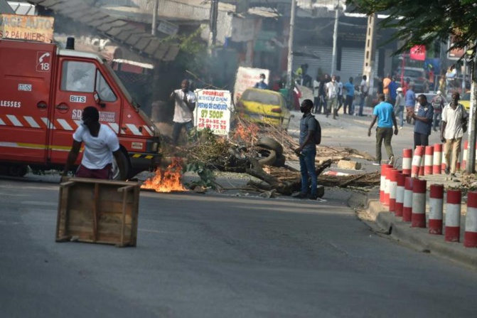 3e mandat du président Ouattara: 05 morts, des blessés graves, Abidjan en braise