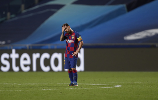 Humiliation face au Bayern - Setien en passe d'être limogé, Messi et Piqué menacent de quitter Barcelone si...