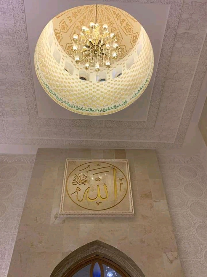 Photos-Voici quelques images de la grande mosquée de Porokhane qui sera inaugurée le 21 aout!