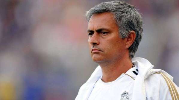 Real Madrid : Mourinho répond à Benzema et tacle à tout-va