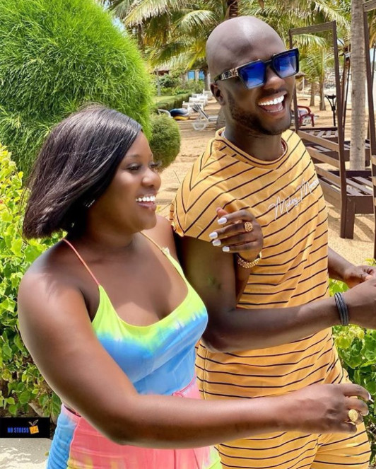 Photos-Abba No Stress et sa femme profitent bien des vacances! Photos-Abba No Stress et sa femme profitent bien des vacances!