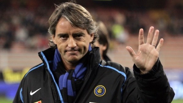 Man City : Mancini dément la rumeur Suarez