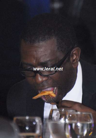 Youssou Ndour pris "en flagrant délit" 