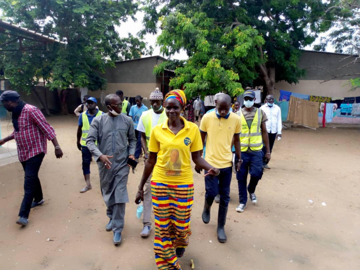 PHOTOS: Images de la tournée de la délégation du Pds en banlieue dakaroise PHOTOS: Images de la tournée de la délégation du Pds en banlieue dakaroise
