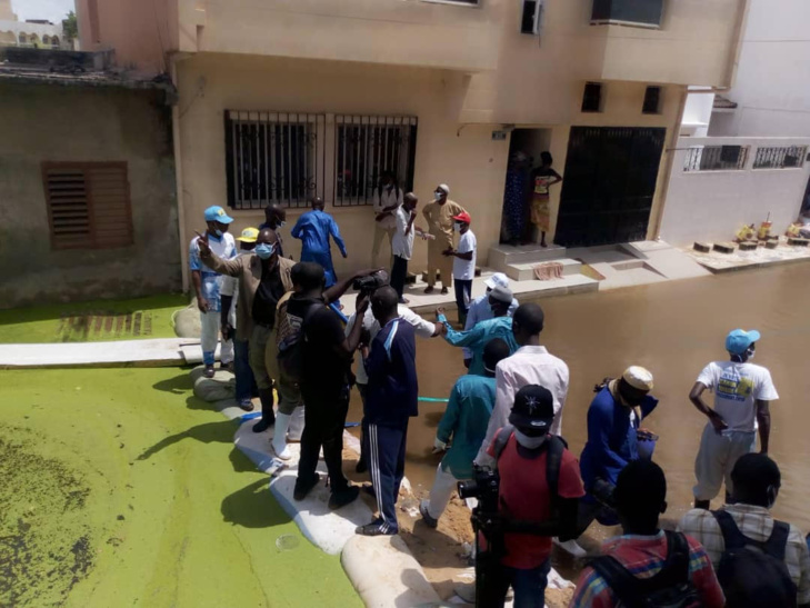 PHOTOS: Images de la tournée de la délégation du Pds en banlieue dakaroise PHOTOS: Images de la tournée de la délégation du Pds en banlieue dakaroise