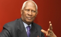 [Vidéo] Abdou Diouf encense Macky Sall et annonce la fin de sa vie politique