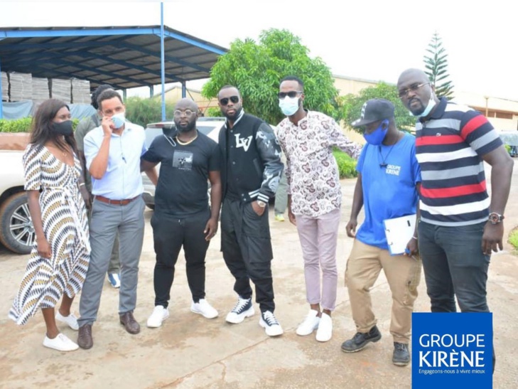 PHOTOS - Maître Gims, Barack Adama et autres en visite dans l'usine de Kirène: Les images !