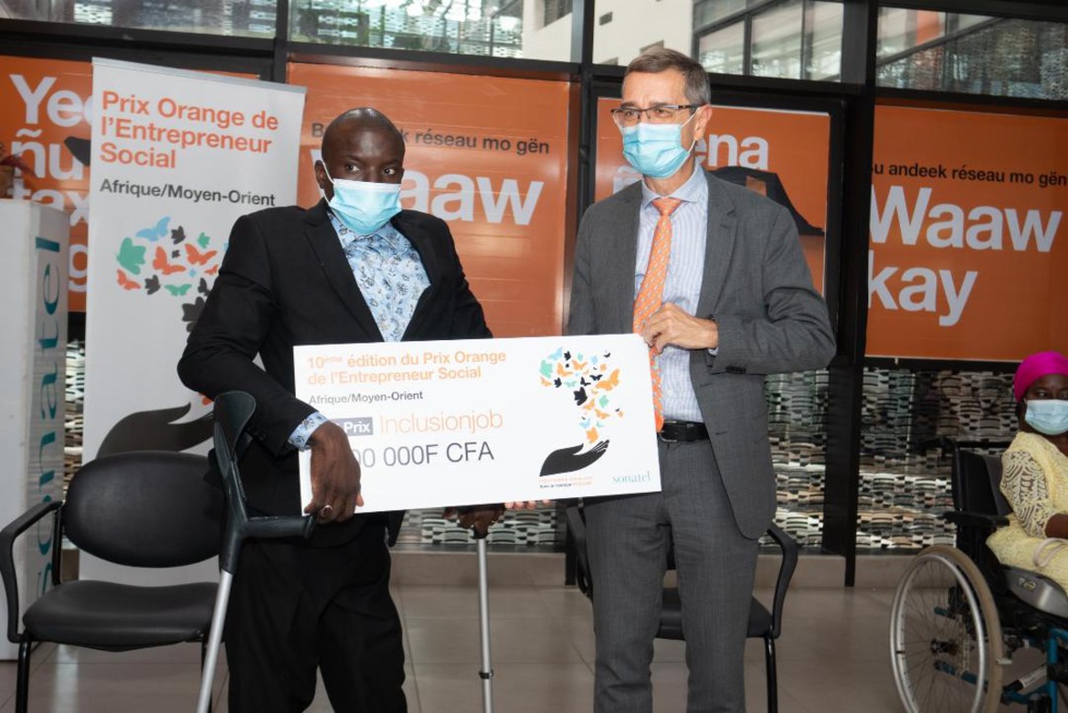 10ème édition du Prix Orange de l’Entrepreneur Social en Afrique et au Moyen-Orient (POESAM) : ElleSolaire, Inclusionjob et Kittab sont les lauréats 2020 au Sénégal 10ème édition du Prix Orange de l’Entrepreneur Social en Afrique et au Moyen-Orient (POESAM) : ElleSolaire, Inclusionjob et Kittab sont les lauréats 2020 au Sénégal