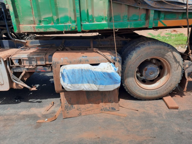 La Douane saisit 2, 282 t de chanvre indien à Koungheul La Douane saisit 2, 282 t de chanvre indien à Koungheul