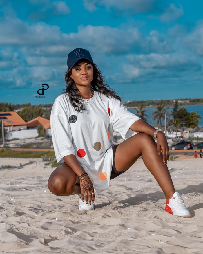 Mame Diarra de Sen Petit Gallé s'affiche toute élégante, lors de son dernier shooting (Photos)