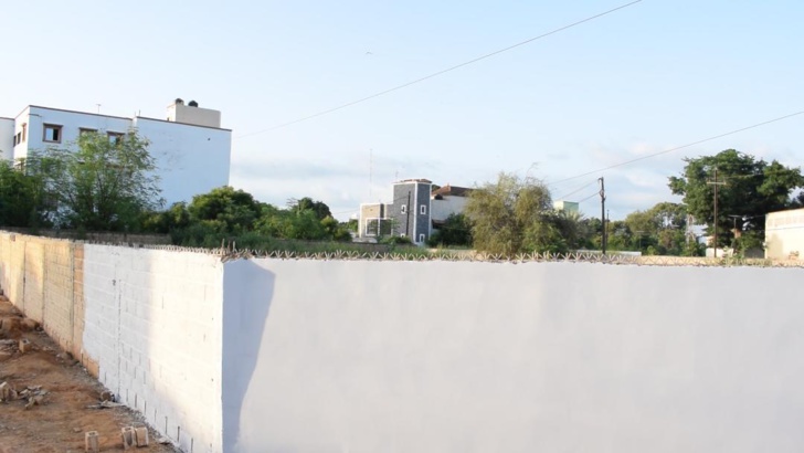 PHOTOS-Foncier à Thiès/Le Parking d'en face du Stade Maniang Soumaré liquidé: Les habitants avertissent... PHOTOS-Foncier à Thiès/Le Parking d'en face du Stade Maniang Soumaré liquidé: Les habitants avertissent...