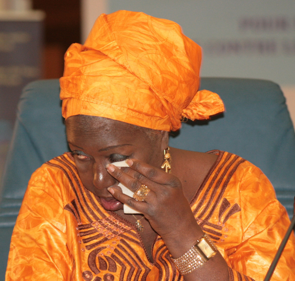 khoudia Mbaye ministre de l'urbanisme en plein discours au Méridien