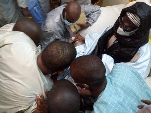 Bonne couverture DMédia du Grand Magal: Bougane Guèye Dany en visite et quête de bénédiction chez les guides religieux