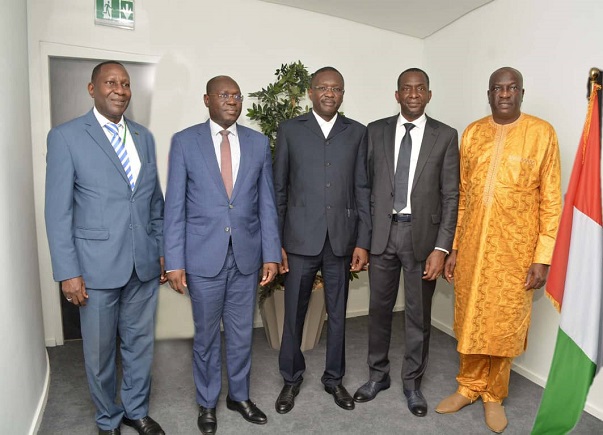 Visite de travail à Abidjan : Abdoul Ly , le DG de l’ARTP, honoré aussi parrain de la « promotion 2020 » de l'EMSP Visite de travail à Abidjan : Abdoul Ly , le DG de l’ARTP, honoré aussi parrain de la « promotion 2020 » de l'EMSP