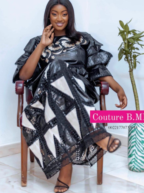 Ya Fatou de la série "Dérapages" toute splendide en boubou traditionnel (Photos) Ya Fatou de la série "Dérapages" toute splendide en boubou traditionnel (Photos)