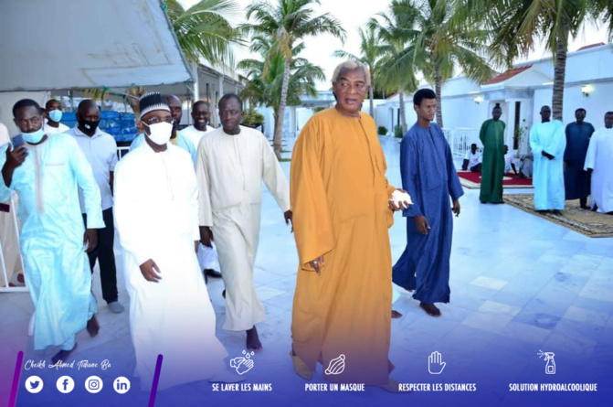 Veille de Magal de Touba 2020 : Cheikh Ahmed Tidiane Ba, le DG de la CDC,  en visite chez le khalife et d’autres guides religieux