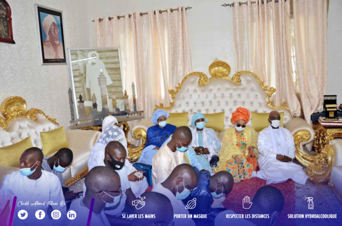 Veille de Magal de Touba 2020 : Cheikh Ahmed Tidiane Bâ, DG de la CDC,  en visite chez le Khalife général et d’autres guides religieux