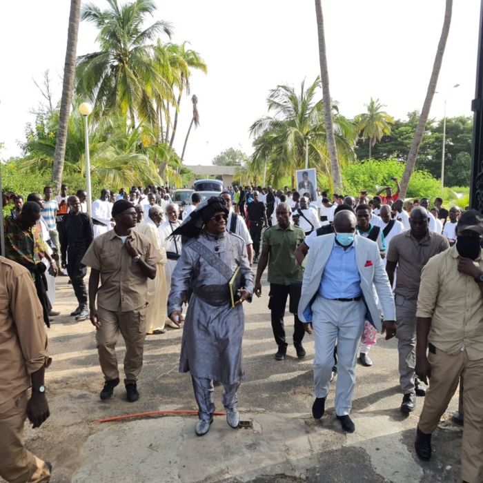 Magal Touba - Serigne Modou Kara en retraite mystique chez feu Djiliy Mbaye (photos)