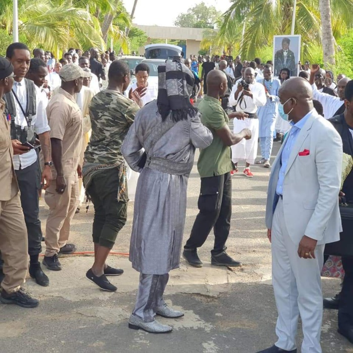Magal Touba - Serigne Modou Kara en retraite mystique chez feu Djiliy Mbaye (photos)