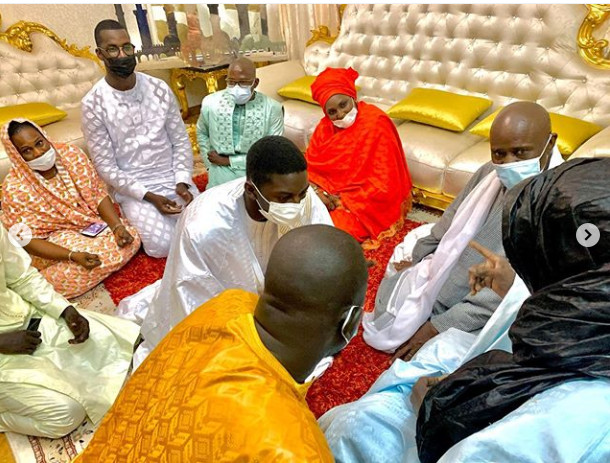 Le fils de Aly Ngouille Ndiaye chez le khalife général des mourides (Photos)