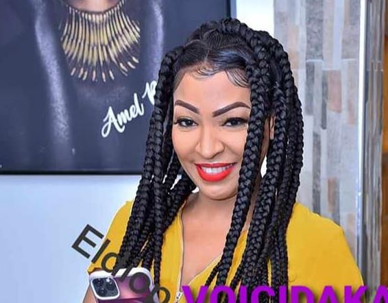Les nouveaux clichés de Viviane qui montrent comment elle a incroyablement rajeuni, affolent la toile (Photos et vidéo)