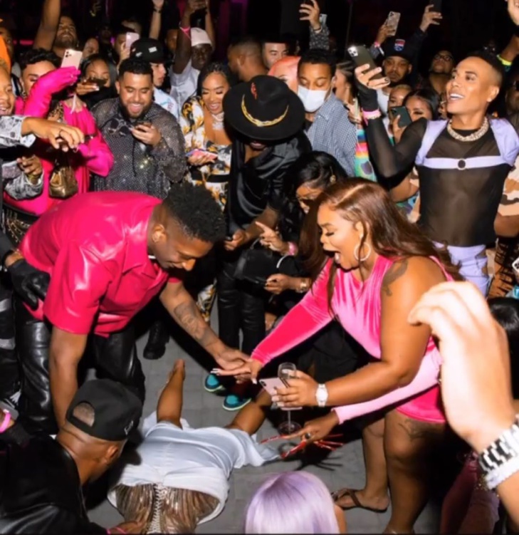 PHOTO - Cardi B a 28 ans : sa soirée d’anniversaire organisée à Las Vegas fait polémique