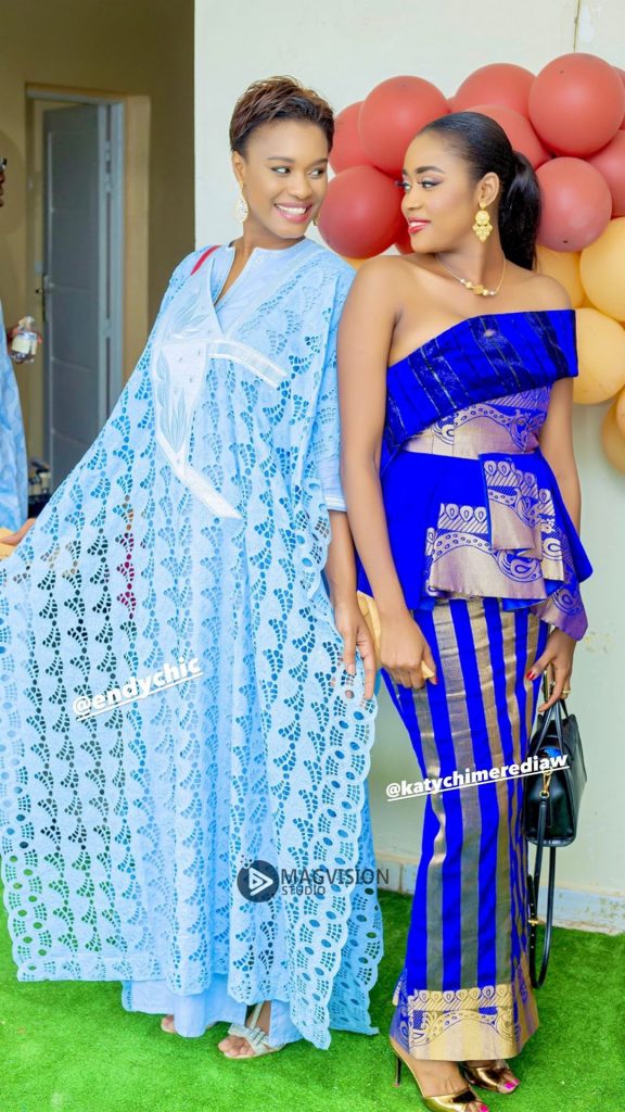 Ndèye Ndack et Caty Chimère en toute complicité avec Yaye Pouye, épouse de Serigne Abdou Karim Mbacké 