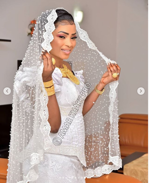 Mariage: admirez la magnifique robe de Mbathio (Photos)