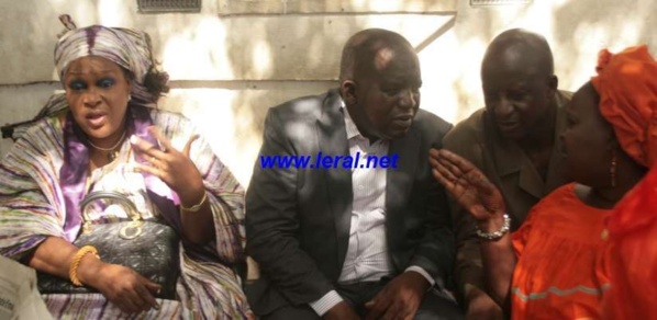 [Vidéo] Le Pds tient un Comité directeur devant le Palais de justice de Dakar