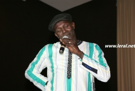 Gallo Thiello, Comédie show au top