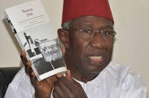 Le Sénégal perd une de ses grandes figures, une référence: Le Pr. Iba Der Thiam est décédé ce samedi