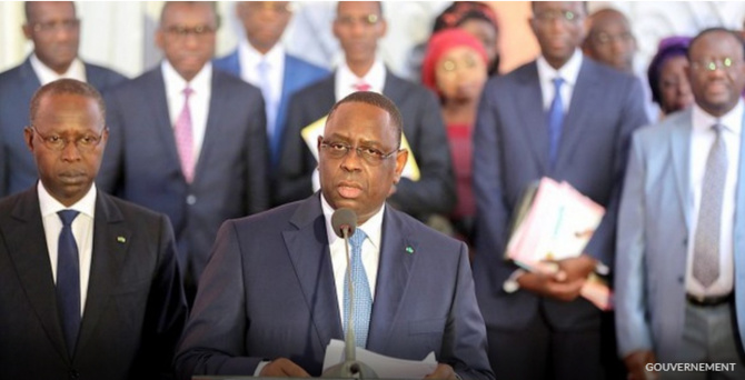 Cérémonie de passation de service: Macky Sall avertit