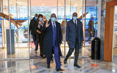 Forum de Paris sur la Paix : les images de l’arrivée du Président Macky Sall à cette rencontre internationale