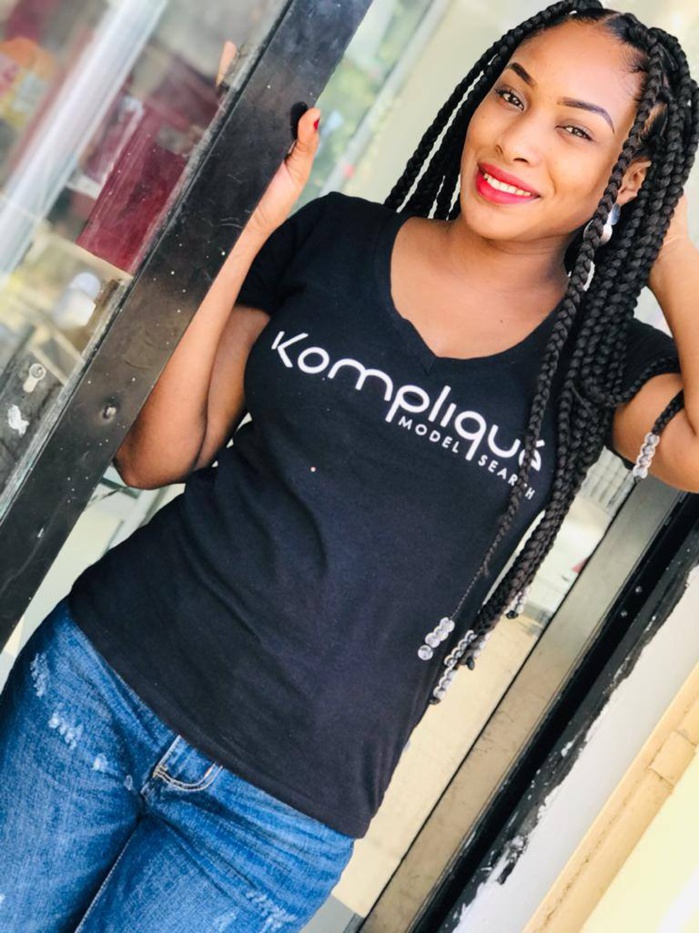 Photos- La chanteuse Cha Dia adopte un nouveau look qui déchire