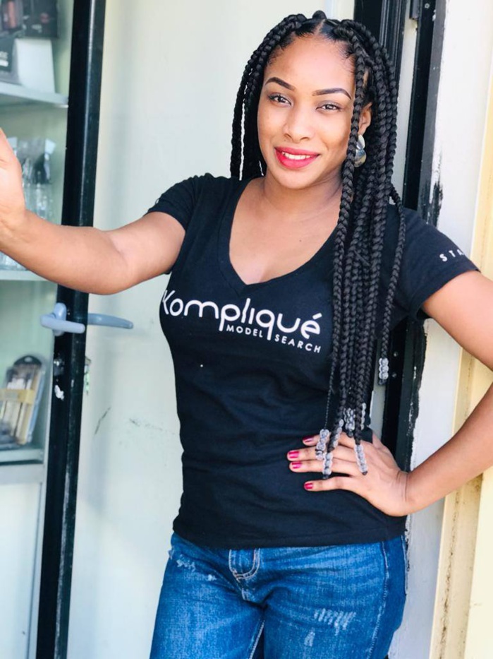 Photos- La chanteuse Cha Dia adopte un nouveau look qui déchire