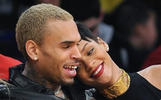 ﻿ Rihanna et Chris Brown passent la nuit à ... bosser !