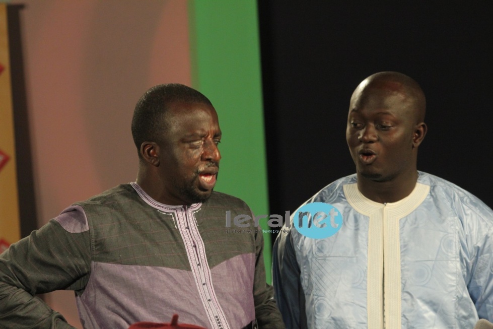 Moustapha Diop avec Baye Ndiaye, le frère de Aziz Ndiaye
