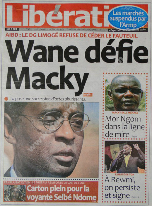 A la Une du Journal Libération du lundi 11 février 2013